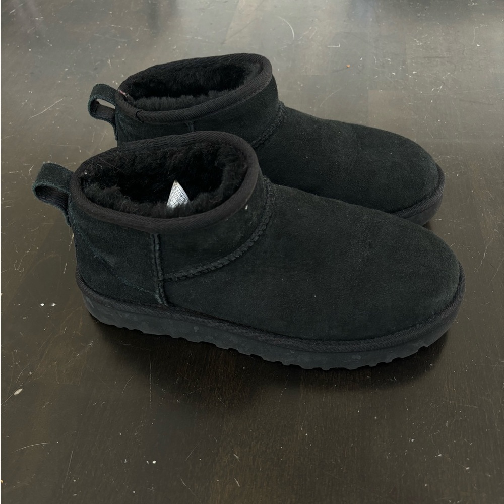 UGG Classic Ultra Mini - Size 7 - Black